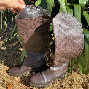 Gucci boots, size 38.5 brown color,leather. Authentic!